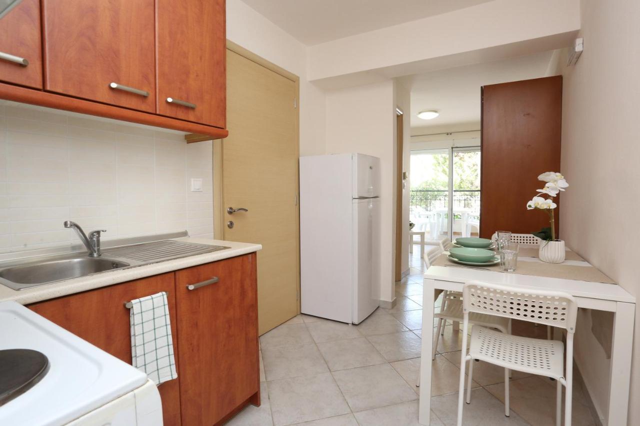 Palia Platia Apartments Pefkochori Exterior photo