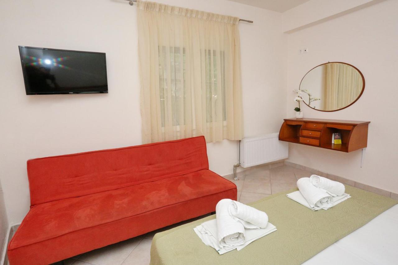Palia Platia Apartments Pefkochori Exterior photo