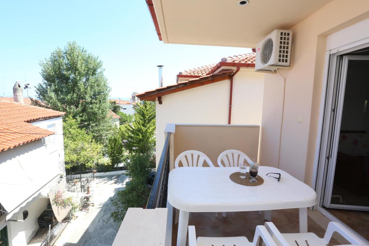 Palia Platia Apartments Pefkochori Exterior photo